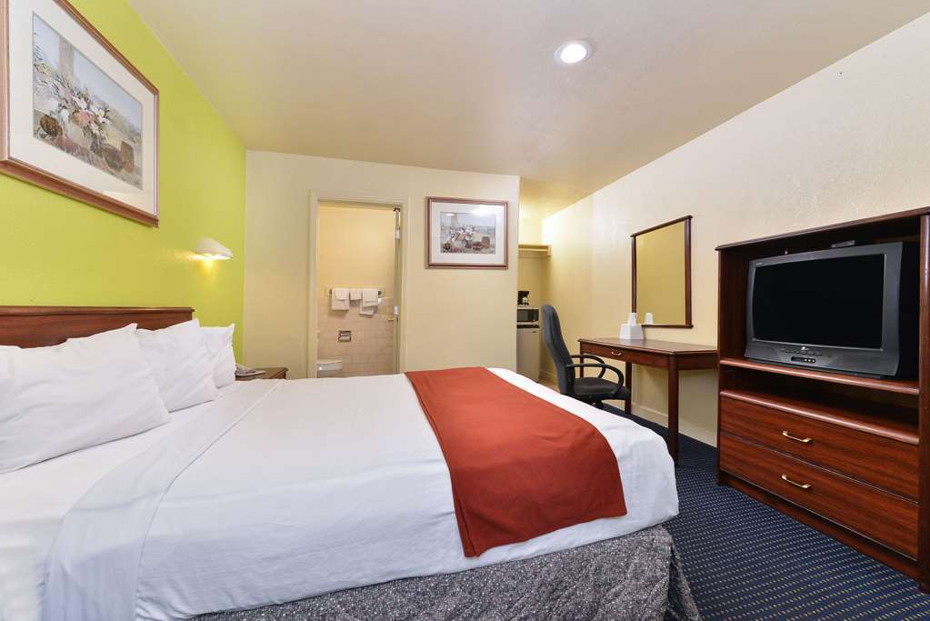 Rodeway Inn Модесто Стая снимка